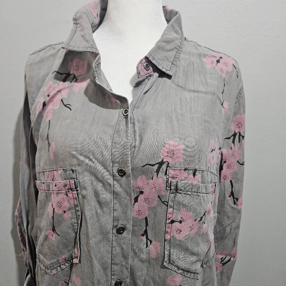 Billy T gray lyocell button-down blouse featuring an all-over pink cherry blosso - Picture 2 of 6
